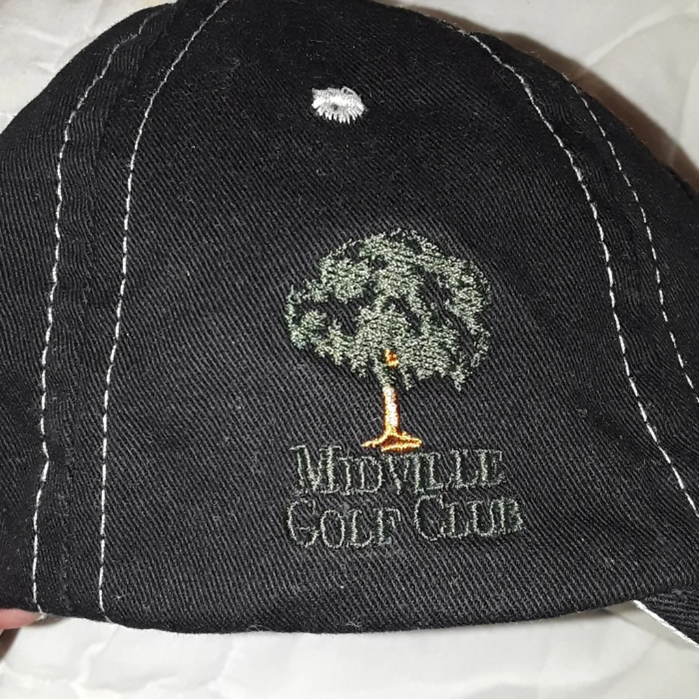 Titleist Golf Black and White Baseball Cap Hat